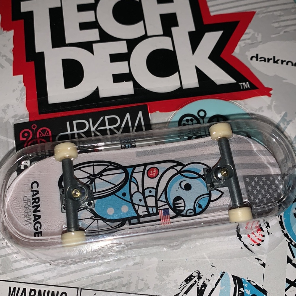Tech Deck Carnage Darkroom Fingerboard American Flag Rare